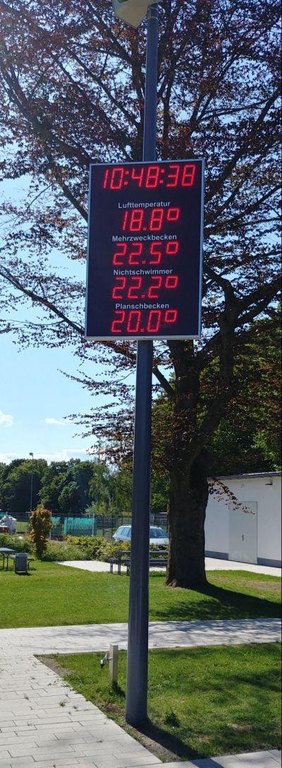 Schwimmbad LED Groanzeige Uhr Temperatur